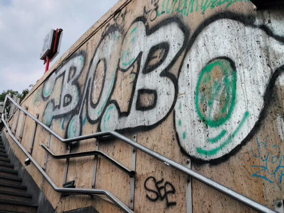 Un tur prin lumea graffitiului din București
