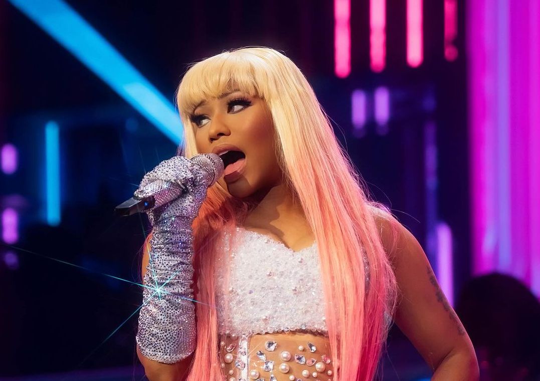 Nicki Minaj la SAGA sau cum e să nu dai doi bani pe fanii tăi