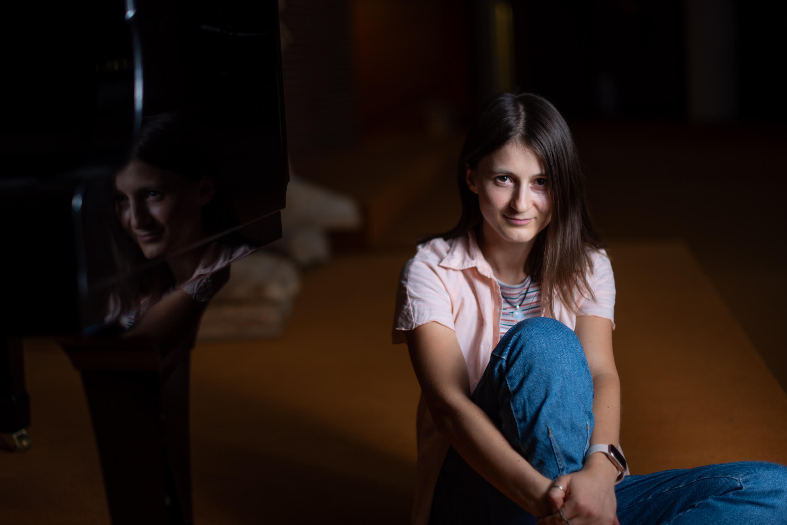 Interviu cu Ramona Boldizsar, poetă și jurnalist cultural: „Pentru mine este o revendicare că pot să scriu despre maternitate.”