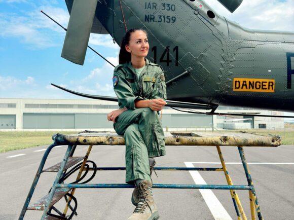 Interviu cu Magdalena Aldea: „Pentru mine era mai important să fiu pilot decât să fiu militar.”