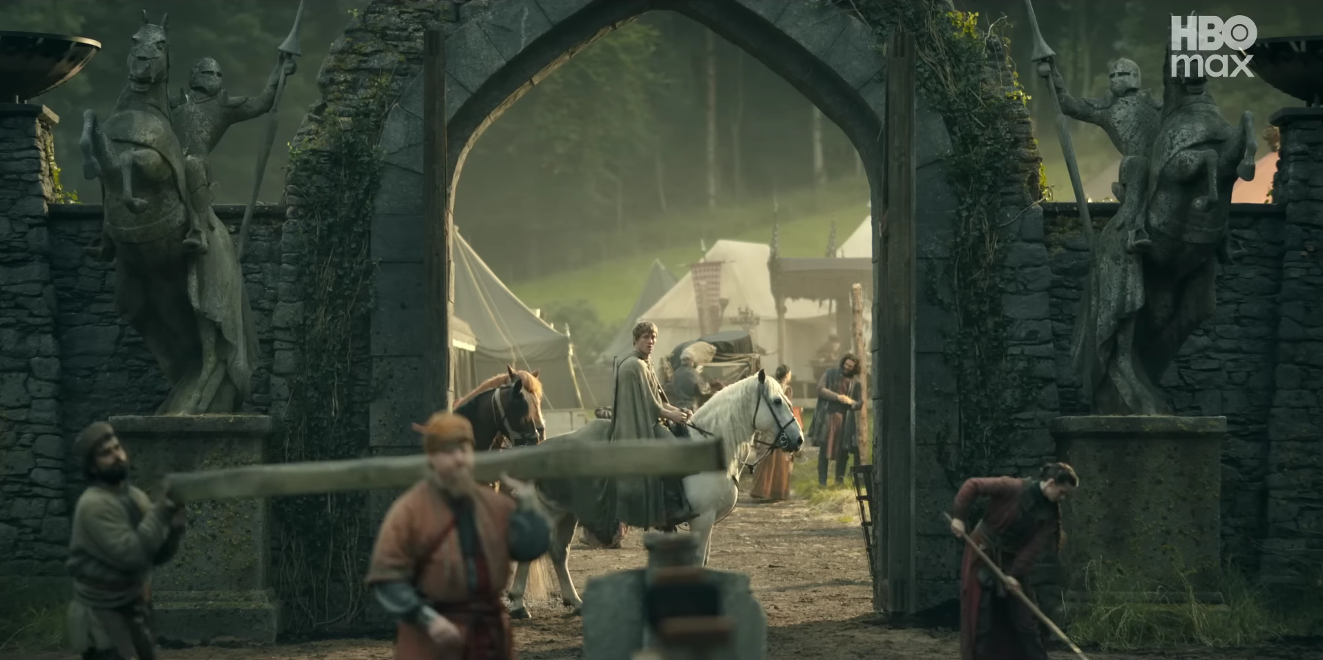 Game of Thrones is back, baby!