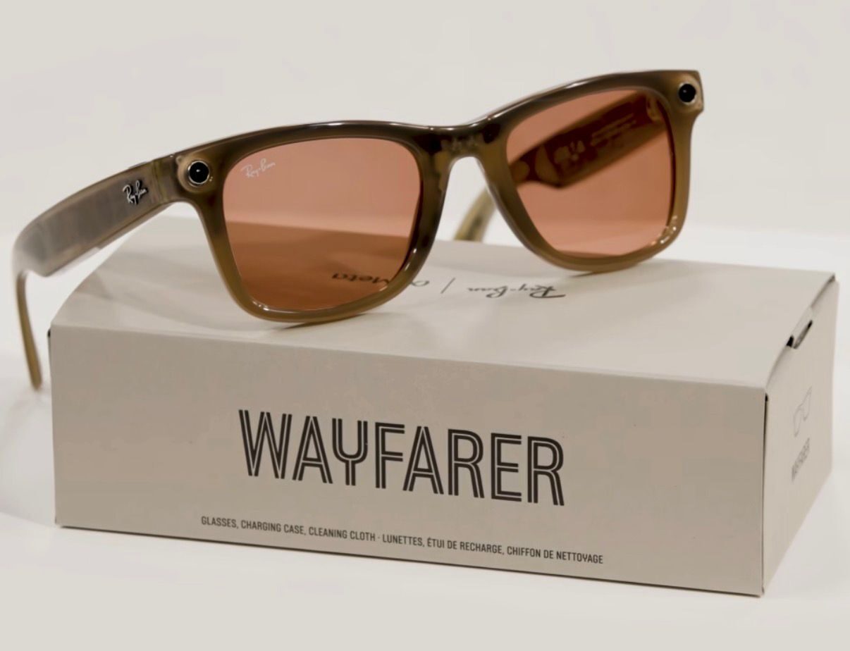 Ochelarii Prada x Meta care te bagă direct într-un episod din Black Mirror