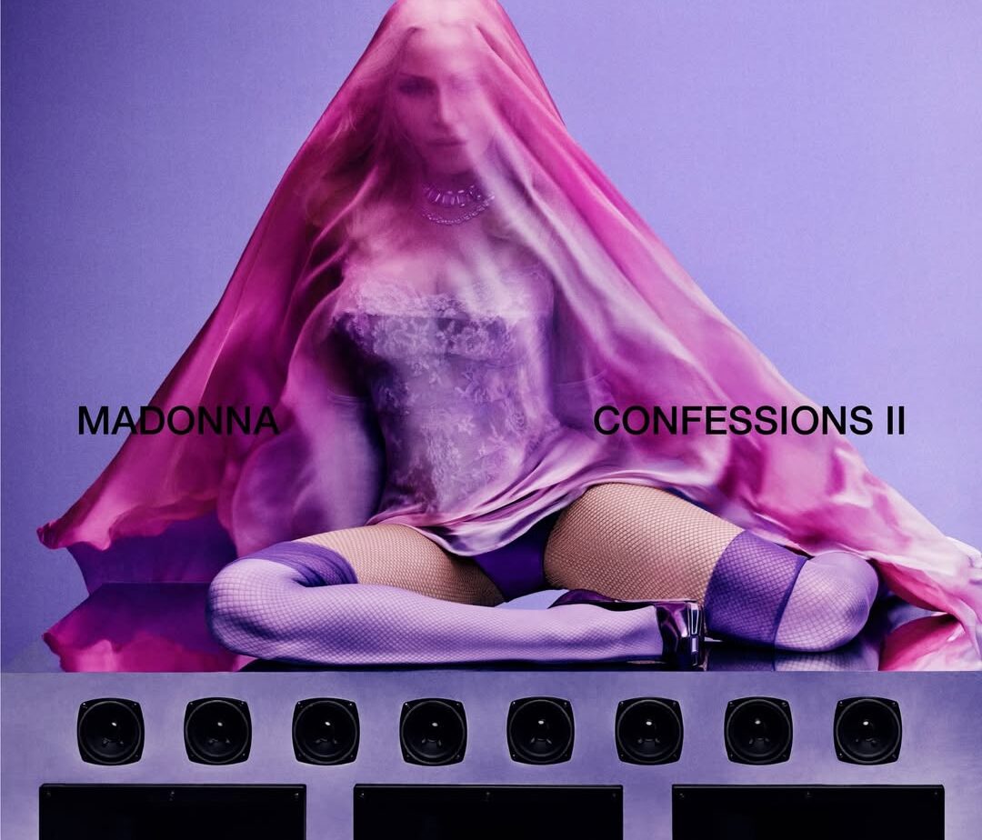„Hi Grindr. It’s Motha.” Cum am ajuns să primim noul album al Madonnei printr-un match pe Grindr