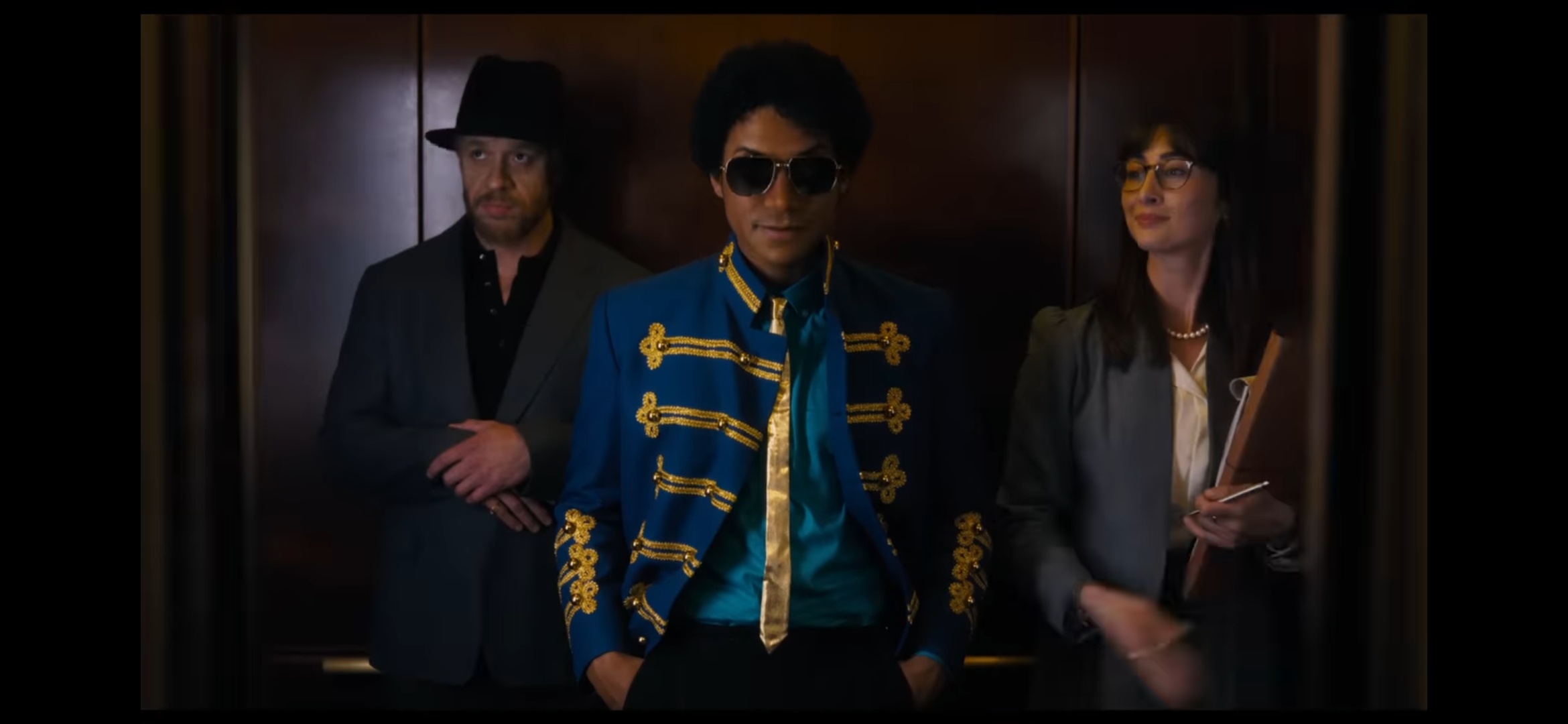 Michael Jackson nu e mort! E pe plajă, face sport