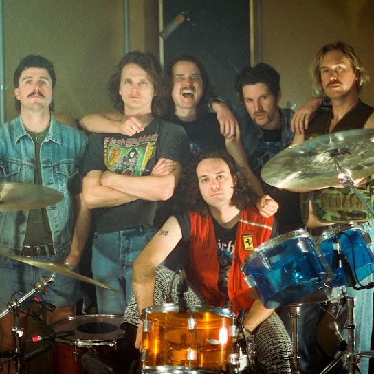 Cel mai greu lucru din muzică e să-ți dai un nume: de la King Gizzard la Scuzerambeat